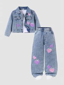 SHEIN 秋冬女童熱銷清新愛心與草莓刺繡粉紫配色甜美時尚淺藍水洗牛仔兩件套：短款牛仔外套 + 寬鬆直筒寬腿牛仔褲，適合日常穿著與聚會 - 藍色 - 查看 8