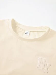 SHEIN 1件青少年男孩休閒極簡設計壓紋字母純色圓領套頭T恤，舒適面料，適合春夏秋季 - 杏色 - 查看 5