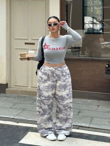 Muchica Plus-Size Streetwear-Style Loose-Fit Sweatpants Featuring A Retro Camouflage Print, An Elastic Waistband, And Pockets. - Multicolor - View 4