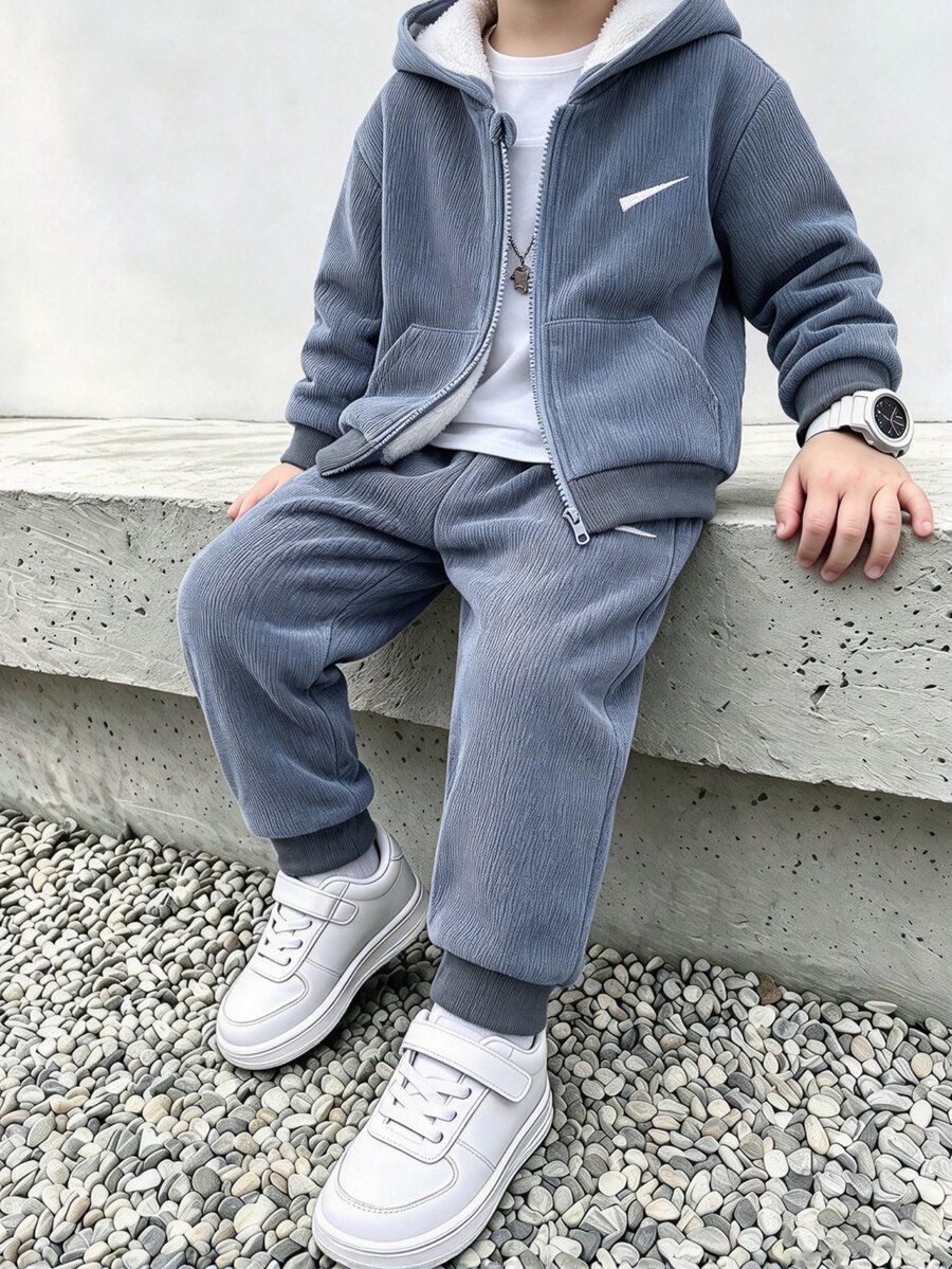 SHEIN 2pcs/Set Boys Casual Blue Composite Hooded Sweatshirt And Pants Set, Embroidered Chest Design, Soft Comfortable Fabric, Easy To Wear, Suitable For Spring And Autumn, School, Outings And Various Occasions - Blue - View 1