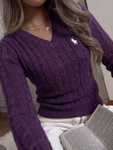 SHEIN EZwear 女款休閒V領長袖針織毛衣，酒紅色，秋季，校園，返校季騎士圖案日常極簡聖誕上衣，紅色上衣 - 紫色 - 查看 5