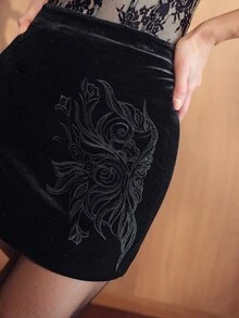 MOTF PREMIUM WOMEN'S EMBROIDERED ASYMMETRICAL PLACKET HIGH WAIST SHORT SKIRT, AUTUMN/WINTER - Black - View 5