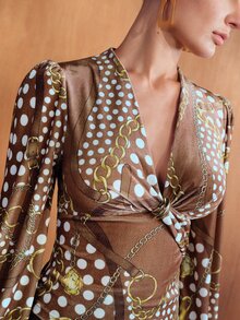 MOTF PREMIUM WOMEN'S V-NECK CRISS-CROSS CHAIN PRINT PLEATED METALLIC DECOR TOP - Coffee Brown - View 2