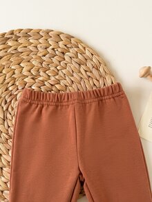 SHEIN 新生兒條紋長袖運動衫與長褲休閒套裝 - 卡其色 - 查看 8