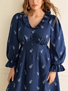 Écloséra Curve Plus Size Women's French Vintage Ditsy Floral Midi Dress With Ruffle V-Neck, Cinched Waist And Long Sleeves - Blue - View 4