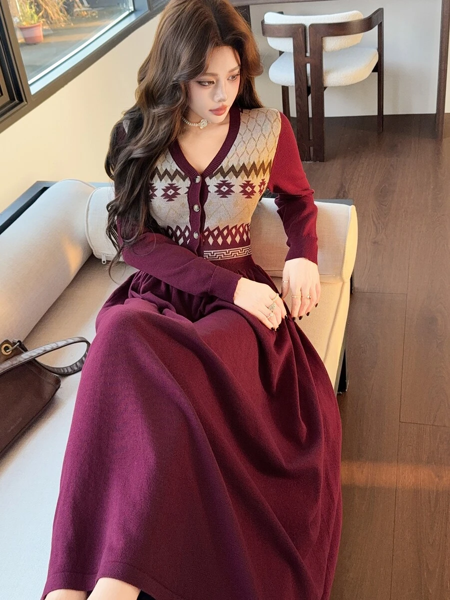Feyla 女款幾何圖案鈕扣半開襟長袖針織洋裝 - 酒紅色 - 查看 1