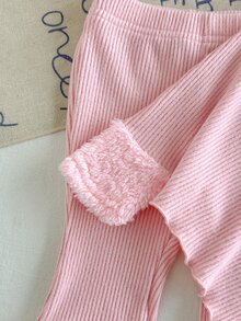SHEIN Souflis قطعتان من كنزة وبنطلون واسع للبنات الصغيرات باللون الوردي الحلو مع كشكشة وفيونكة ونسيج مضلع ناعم وأكمام طويلة وياقة وهمية سميكة لحفلات أعياد الميلاد في فصلي الخريف والشتاء - وردي - مشاهدة 7