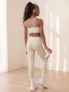 SHEIN مجموعة 3 قطع للفتيات المراهقات، كاميسول + بنطال ضيق + تي شيرت بأكمام طويلة، أنماط ارتداء متعددة، مناسبة لمختلف المناسبات ودرجات الحرارة، سهلة التنسيق والمطابقة - بيج - مشاهدة 3