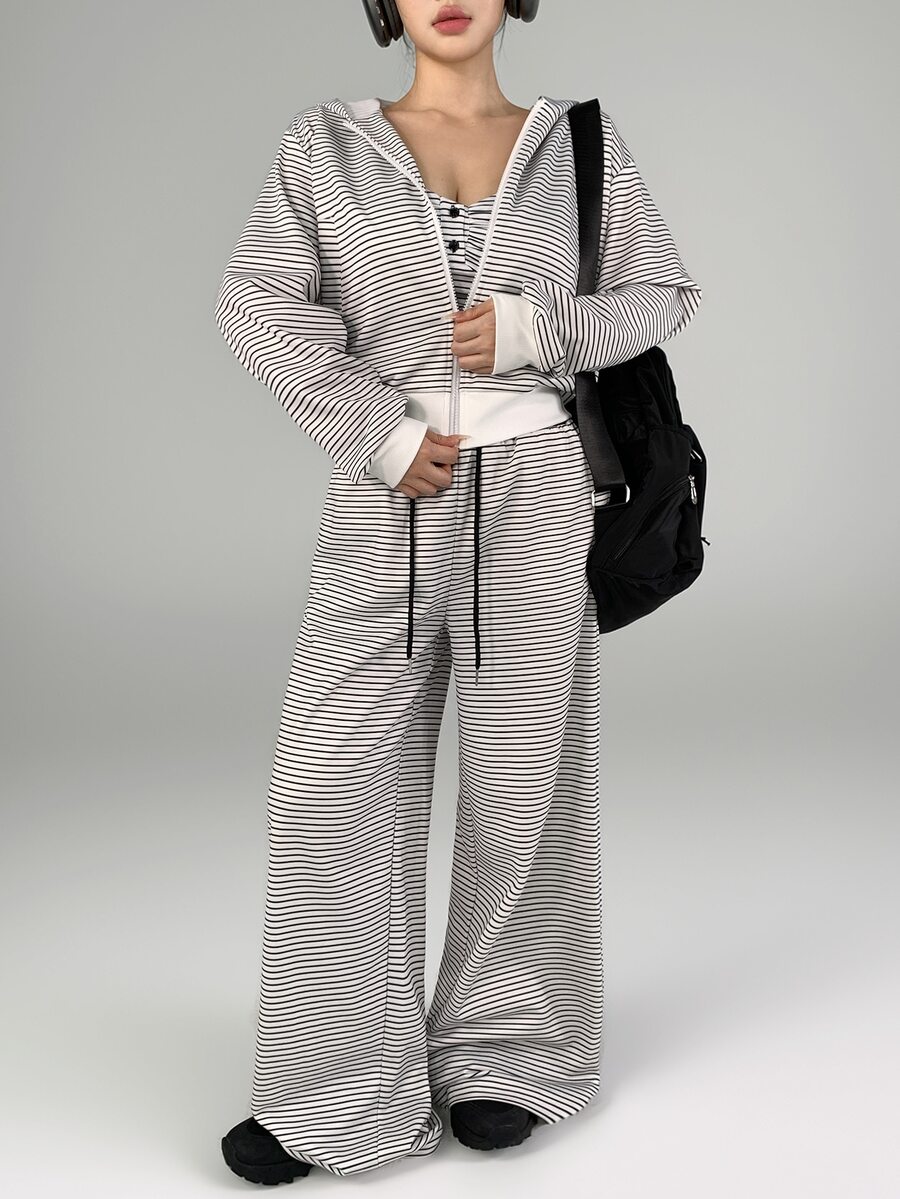 DAZY Women's Striped Colorblock Camisole Top And Long Pants Sports Set - Black and White - View 1