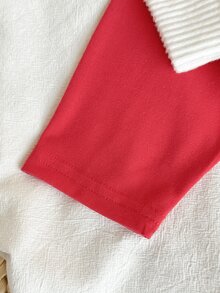 SHEIN Vintaside Kids 新生兒草莓刺繡荷葉邊長袖上衣搭配紅色長褲 2 件套，女嬰高級時尚休閒套裝，適合秋冬、初冬，適用於日常穿著、外出、家庭聚會、節日拍照、滿月、百日慶祝及拍照拍攝 - 紅色 - 查看 6