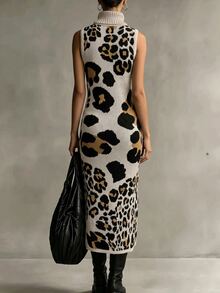 SHEIN Gaun Rajut Tanpa Lengan Leher Tinggi Motif Leopard Vintage - MultiWarna - View 2