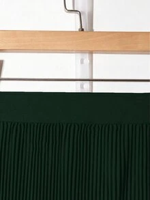 GlowEve CURVE Plus Size Elegant Solid Color Pleated A-Line Skirt For Work Fall Cloth For Women - Green - View 4