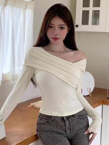 DAZY 素色不對稱領修身T恤，秋季女款長袖上衣 - 白色 - 查看 7