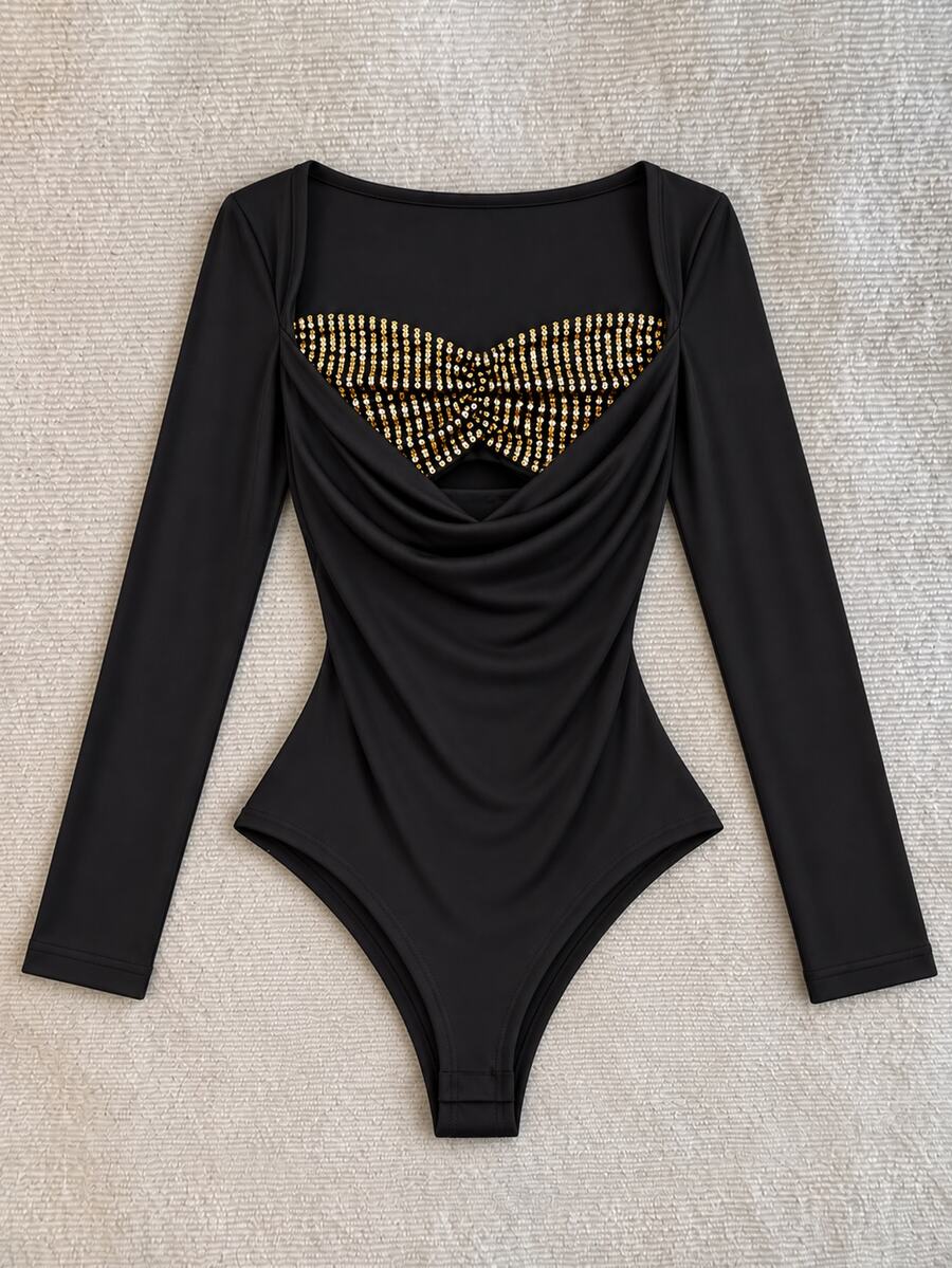 SHEIN LUNE بودي نسائي برقبة كاول مزين بالراين ستون وتصميم باتشوورك، بقصة ضيقة وأكمام طويلة وتفاصيل مفرغة، توب أساسي - الأسود - مشاهدة 1