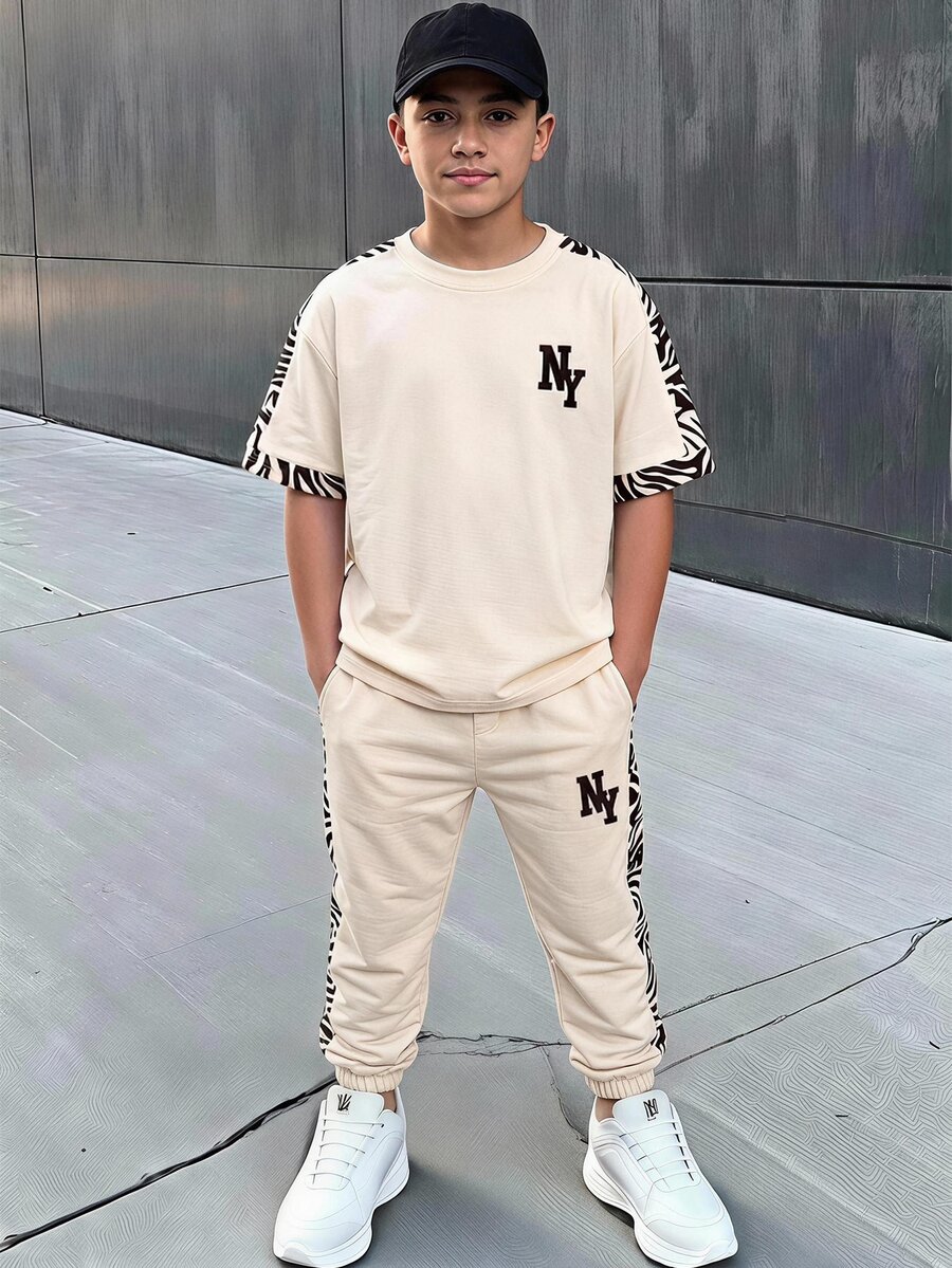 大童男孩休閒舒適時尚簡約斑馬紋 NY 印花棕色拼接品牌圓領短袖長褲 T-shirt 套裝 秋季 - 彩色 - 查看 1