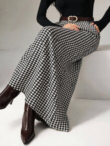 Modelyn Plus Size Women's Houndstooth Casual Daily Wear Skirt - Black and White - View 1