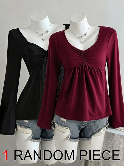 Tween Girl) T-Shirt, Burgundy Heart-Shaped Neckline, Exquisite Collarbone Accent, Ruched Waist Design To Conceal Belly, Flared Long Sleeves To Shape Arm Lines