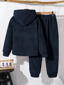 SHEIN Little Byeori 2件組男童冬季休閒返校穿搭套裝，包含抓絨半拉鍊連帽衛衣與寬鬆休閒慢跑長褲，秋冬加厚保暖校園套裝 - 藏蓝色 - 查看 2