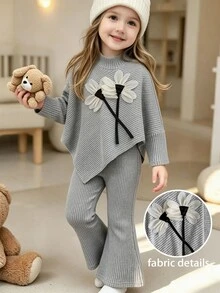 SHEIN Elladie kids 女童春夏秋冬休閒親子套裝 T-shirt，不對稱套頭長袖高領磨毛淺灰色花卉羅紋布料 3D 花朵 - 灰色 - 查看 4