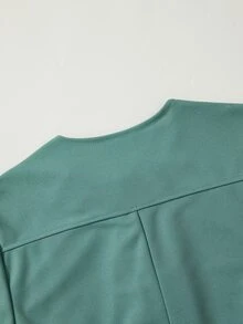 TaskEZ Jaket Seragam Kerja Wanita Warna Hijau Sage Lengan Panjang Resleting Depan Banyak Saku Saku Besar Sedikit Elastis Leher Bulat - Hijau - View 6