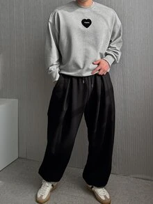 DAZY Sweatshirt Pullover Pria Warna Abu-abu dengan Lapisan Termal, Bordir Patchwork Huruf, Kerah Bulat, dan Manset serta Ujung Bawah Bergaris untuk Musim Gugur/Dingin - Grey - View 6