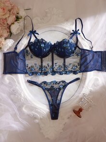 Crystal Vow 2件組 酒紅色玫瑰刺繡鋼圈內衣與內褲套裝 女款 - 藍色 - 查看 3