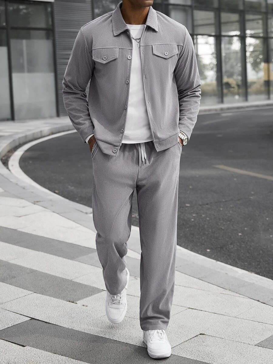 Manfinity CasualCool Setelan Pria American Vintage Bertekstur 2 Potong, Jaket Berkerah Kancing dan Celana Panjang Lurus Longgar Kasual untuk Pria Dewasa - Grey - View 1