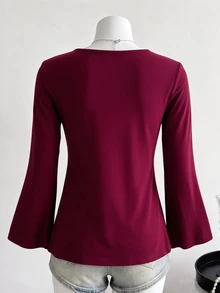 Tween Girl) T-Shirt, Burgundy Heart-Shaped Neckline, Exquisite Collarbone Accent, Ruched Waist Design To Conceal Belly, Flared Long Sleeves To Shape Arm Lines - Burgundy - View 2