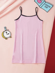 HELLO KITTY AND FRIENDS | SHEIN فستان نوم بحمالات رفيعة بطبعة كرتونية وحروف كاجوال للارتداء اليومي والمنزلي للفتيات المراهقات - متعدد الألوان - مشاهدة 2