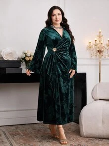 Modelyn Plus Size Women's V-Neck Metal Decor Casual Party Dress - Dark Green - View 1