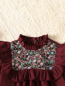 SHEIN 女童休閒日常穿著荷葉邊飾仿刺繡碎花長袖娃娃洋裝 酒紅色梭織燈芯絨拼接碎花洋裝 聖誕新年兒童洋裝 - 酒紅色 - 查看 6