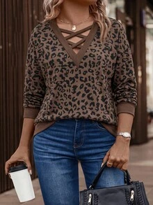 SHEIN LUNE كنزة رياضية كاجوال بألوان متباينة للنساء مقاس كبير، خريف/شتاء - متعدد الألوان - مشاهدة 3