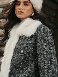 MOTF PREMIUM 2026 NEW FASHION WOMEN'S PATCHWORK FUR COLLAR WINTER COAT - Black - View 1