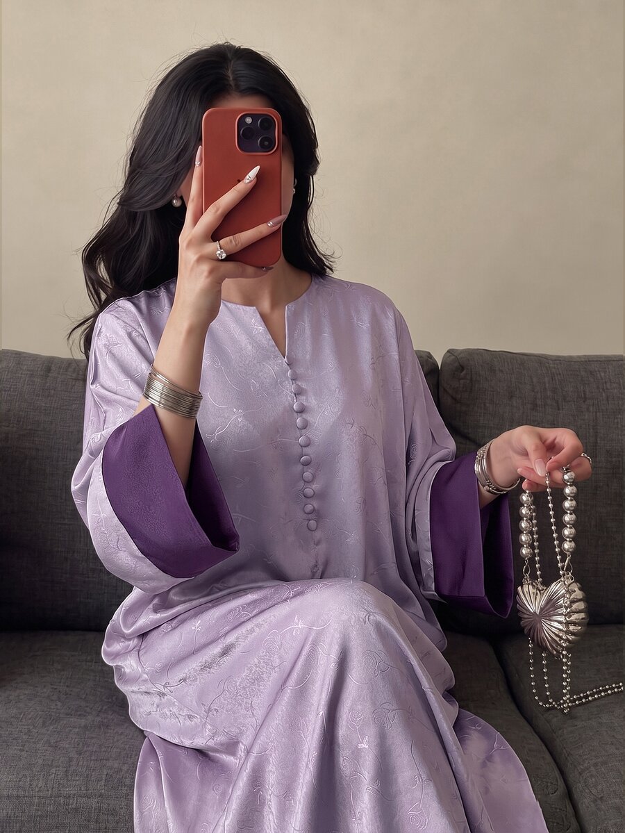 Al Najma 女款V領撞色喇叭袖阿拉伯風長洋裝,端莊優雅風格全身長裙,適合外出穿著 - 紫色 - 查看 1