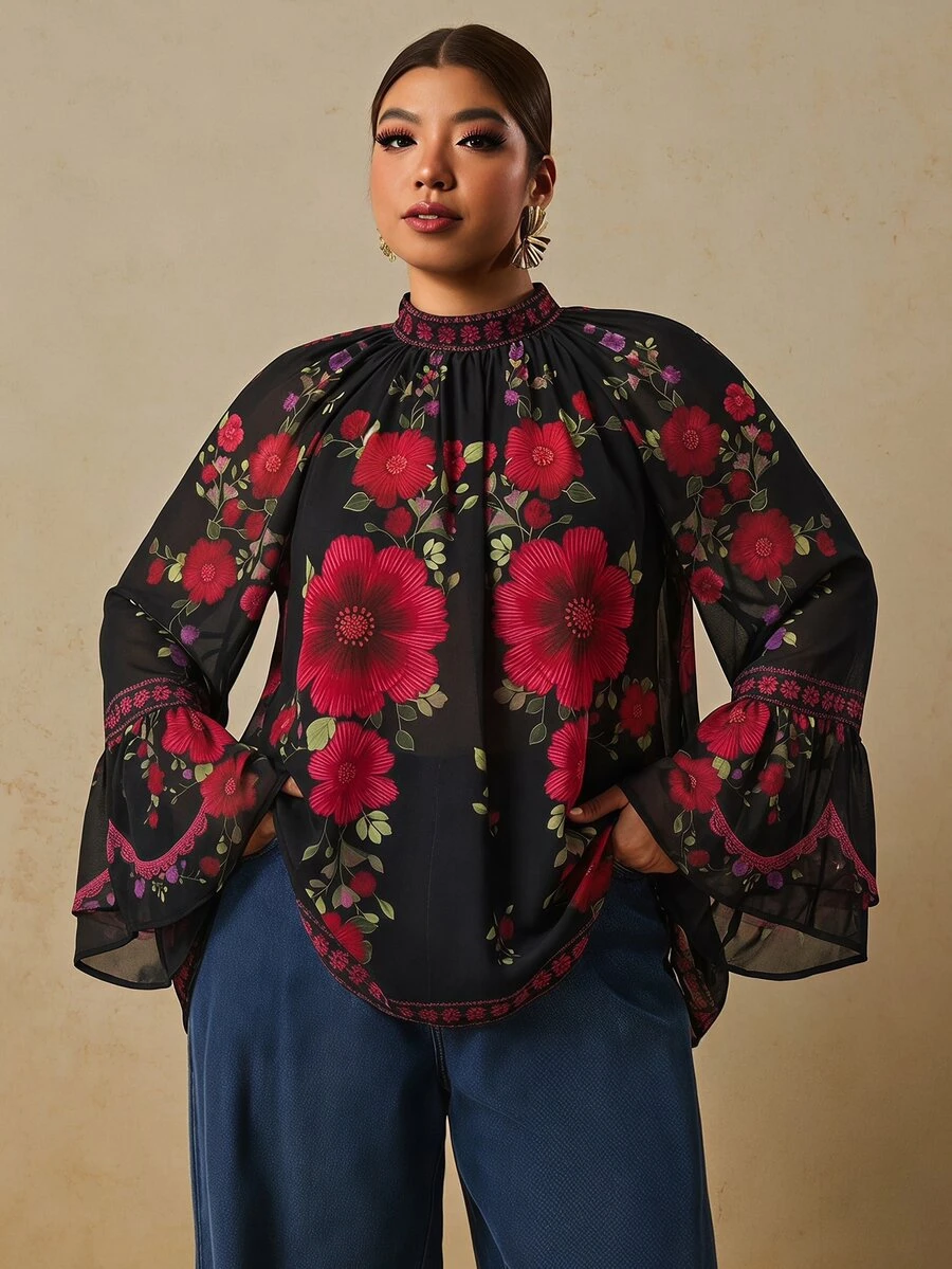 Travachic Blus Elegan Wanita Ukuran Besar dengan Motif Bunga, Kerah Tegak, dan Lengan Mengembang - MultiWarna - View 1