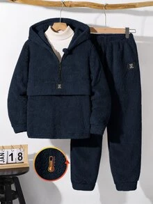 SHEIN Little Byeori 2件組男童冬季休閒返校穿搭套裝，包含抓絨半拉鍊連帽衛衣與寬鬆休閒慢跑長褲，秋冬加厚保暖校園套裝 - 藏蓝色 - 查看 1