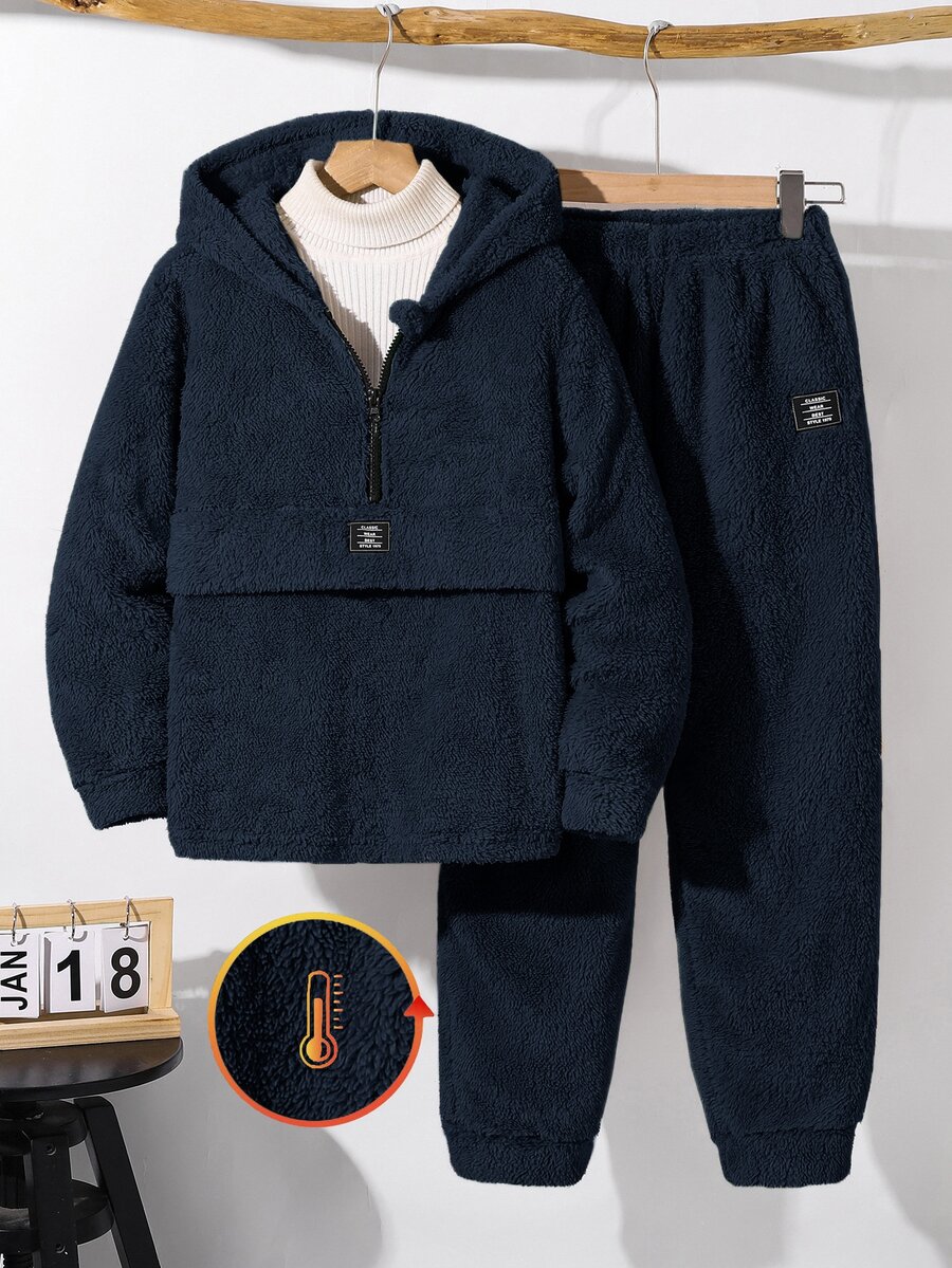 SHEIN Little Byeori 2件組男童冬季休閒返校穿搭套裝，包含抓絨半拉鍊連帽衛衣與寬鬆休閒慢跑長褲，秋冬加厚保暖校園套裝 - 藏蓝色 - 查看 1