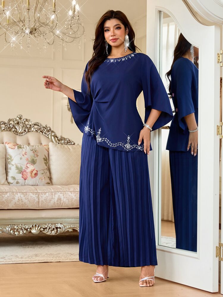 Reflora Rhinestone Round Neck Twisted Asymmetric 3/4 Sleeve Top / Pleated Loose Elastic Waist Pants Plus Size 2 Pieces Set - Blue - View 3