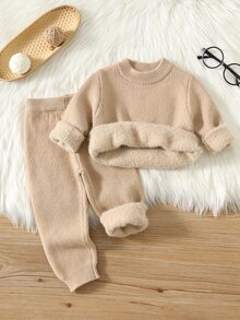 SHEIN 2件組嬰兒男孩/女孩秋冬加厚抓絨內裡圓領長袖套頭毛衣與鬆緊腰長褲套裝 - 卡其色 - 查看 8