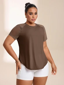 SHEIN Rhythm Era Kaos Olahraga Fashion Wanita Ukuran Besar dengan Leher Bulat dan Lengan Pendek Model Raglan - Coffee Brown - View 3