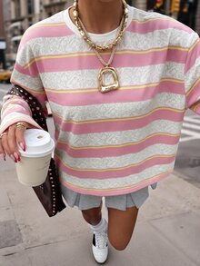 SHEIN EZwear 大尺碼圓領紅白條紋拼接休閒學院風百搭日常穿搭T恤 返校季秋季校園款 - 粉色 - 查看 5