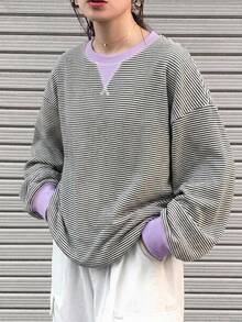 FRIFUL 女款黑白對比色條紋休閒街頭風日常校園長袖T恤 - 黑與白 - 查看 6
