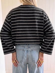 SHEIN EZwear 海外大尺碼黑色條紋印花圓領長袖T恤上衣，適合日常通勤、聚會、秋冬夏季、聖誕節、新年、感恩節、派對、婚禮、海灘、畢業典禮、優雅、外出、約會、通勤、情人節、度假、Y2K - 彩色 - 查看 2
