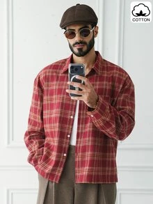 HUEFORM قميص رجالي بأسلوب ريترو من القطن بنقشة مربعات حمراء، قصة قصيرة وفضفاضة، مناسب للخروجات اليومية والاسترخاء في المنزل. هدية عيد الميلاد لزوجي - الأحمر - مشاهدة 6