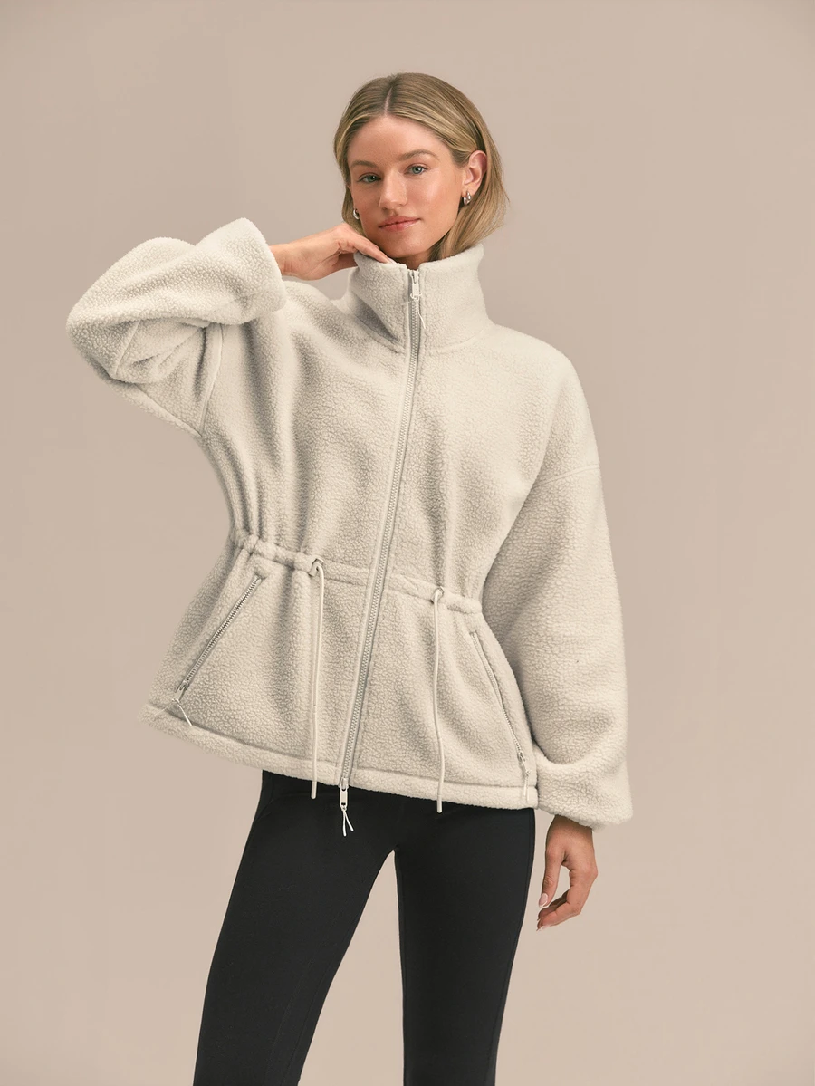 GLOWMODE Cozy Era 抓絨夾克,收腰設計、大翻領與前口袋,適合戶外秋冬日常休閒穿著 - 白色 - 查看 1