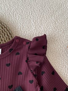 SHEIN 新生兒秋冬酒紅色軟萌風愛心印花黑色蝴蝶結裝飾針織長袖套頭上衣搭配黑色蝴蝶結裝飾修身棉混紡長褲 2件套，適合外出、休閒、運動、聖誕派對 - 彩色 - 查看 9