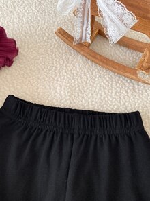 SHEIN 新生兒秋冬酒紅色軟萌風愛心印花黑色蝴蝶結裝飾針織長袖套頭上衣搭配黑色蝴蝶結裝飾修身棉混紡長褲 2件套，適合外出、休閒、運動、聖誕派對 - 彩色 - 查看 10