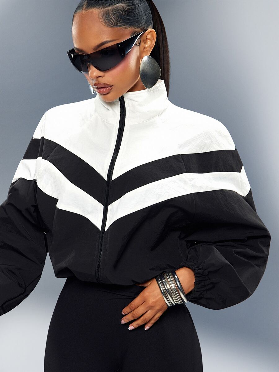 Denimoi Kort nylonjacka med färgblock, dragkedja fram och hög krage, moderiktig streetwear för avslappnad stil i kallt väder - Svart och Vitt - Visa 1
