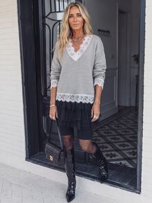 LanaWest Women's Elegant Romantic V-Neck Lace Patchwork Sweater - Multicolor - View 4