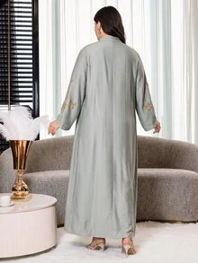 Al Najma Plus Size Women Floral Embroidered Notch V-Neck Pleated Design Long Sleeve Arabian Dress - Green - View 2